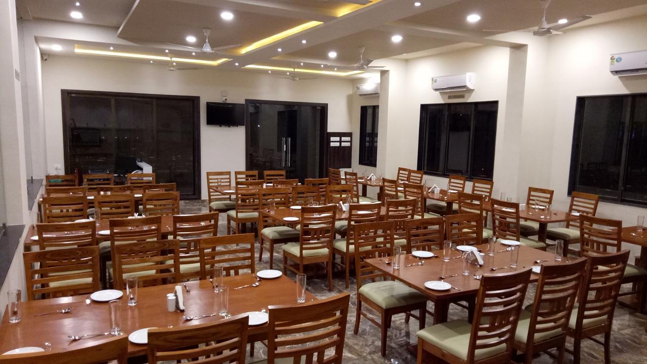 Hotel Swati Svasti 3B Dwārka Exterior foto